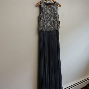 NWT SLNY Pleated/Lace Gown
